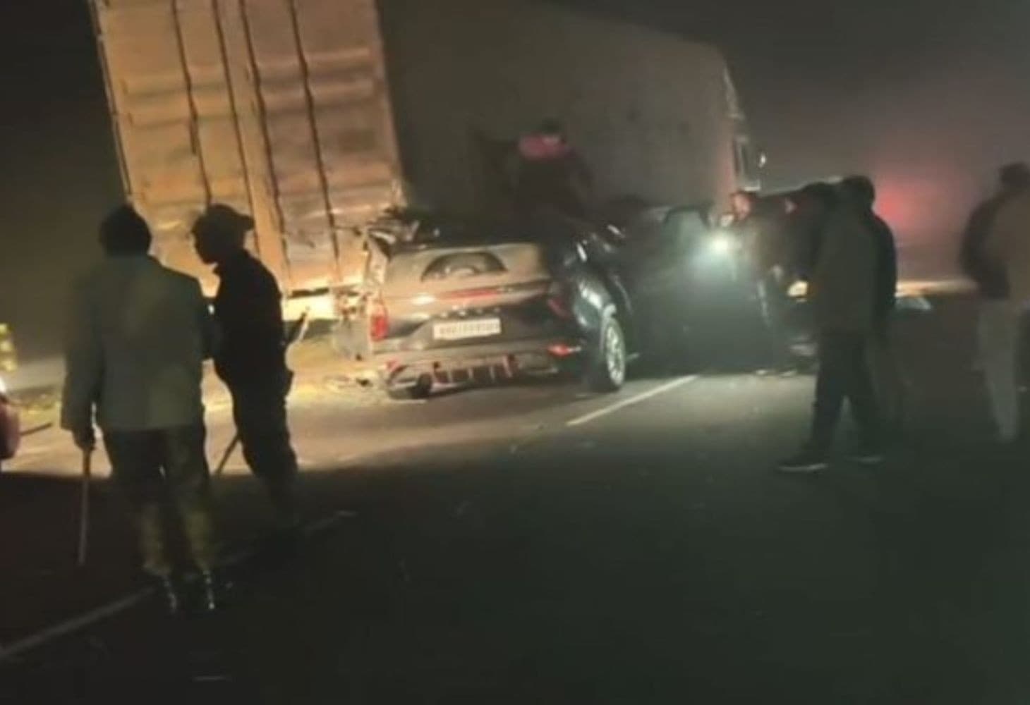 Fatal accident due to fog in Patna: Death toll on highway Fatal accident due to fog in Patna: Death toll on highway