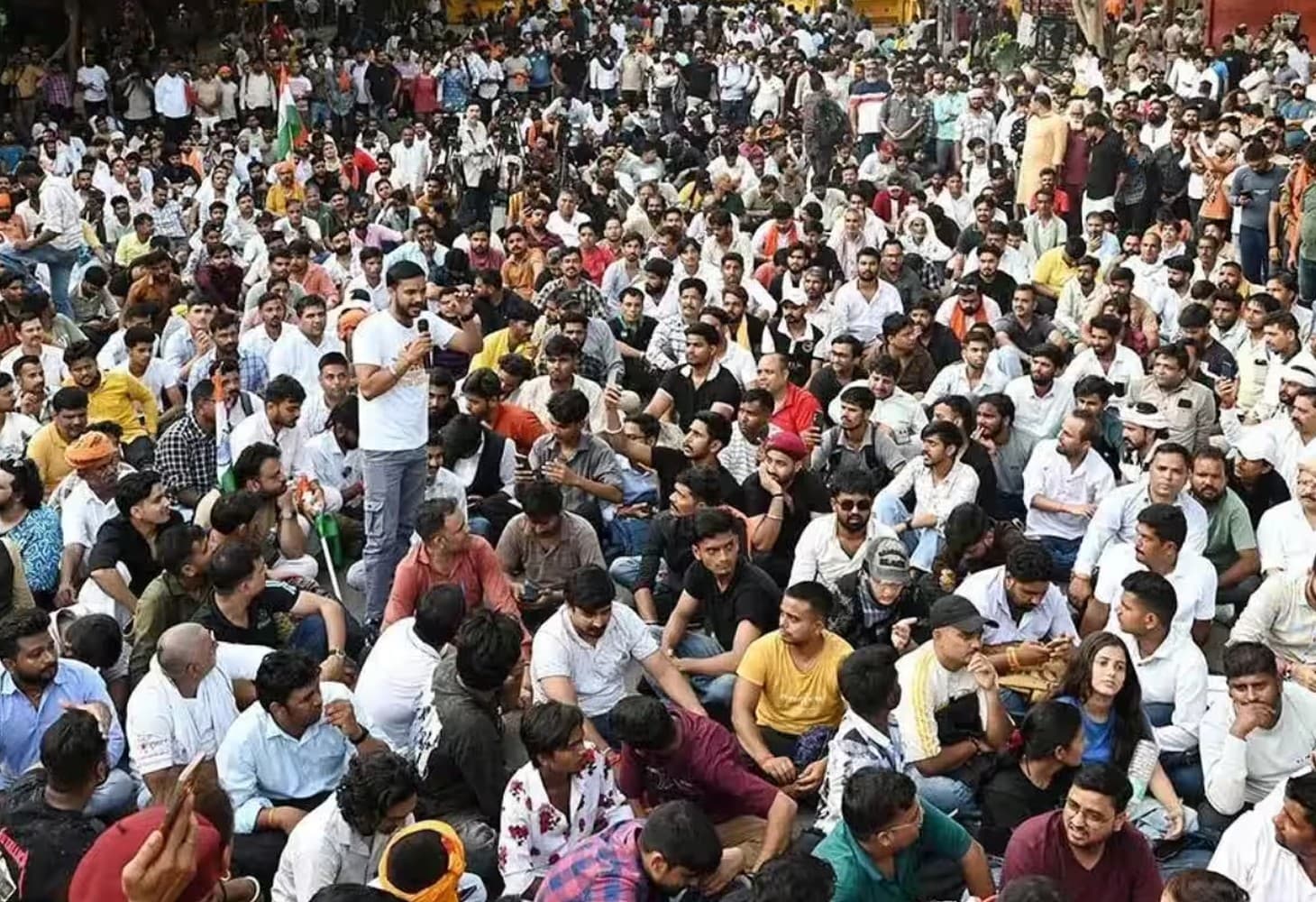 અનામતના મુદ્દે BJP સામે નવો પડકાર: ઉચ્ચ જાતિઓનો વિરોધ, OBC-દલિત રાજકારણ અને ચૂંટણી પહેલાં ગરમાયું રાજકારણ