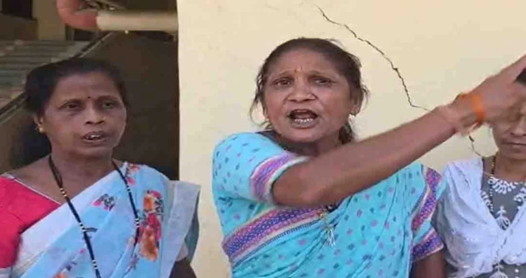 આમ આદમી પાર્ટીના ઉમેદવારોના ફોર્મ રદ કરવામાં આવ્યા આમ આદમી પાર્ટીના ઉમેદવારોના ફોર્મ રદ કરવામાં આવ્યા